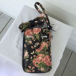 Kim Rogers Wristlet, Sweet Rose, Adjustable Strap, NWT